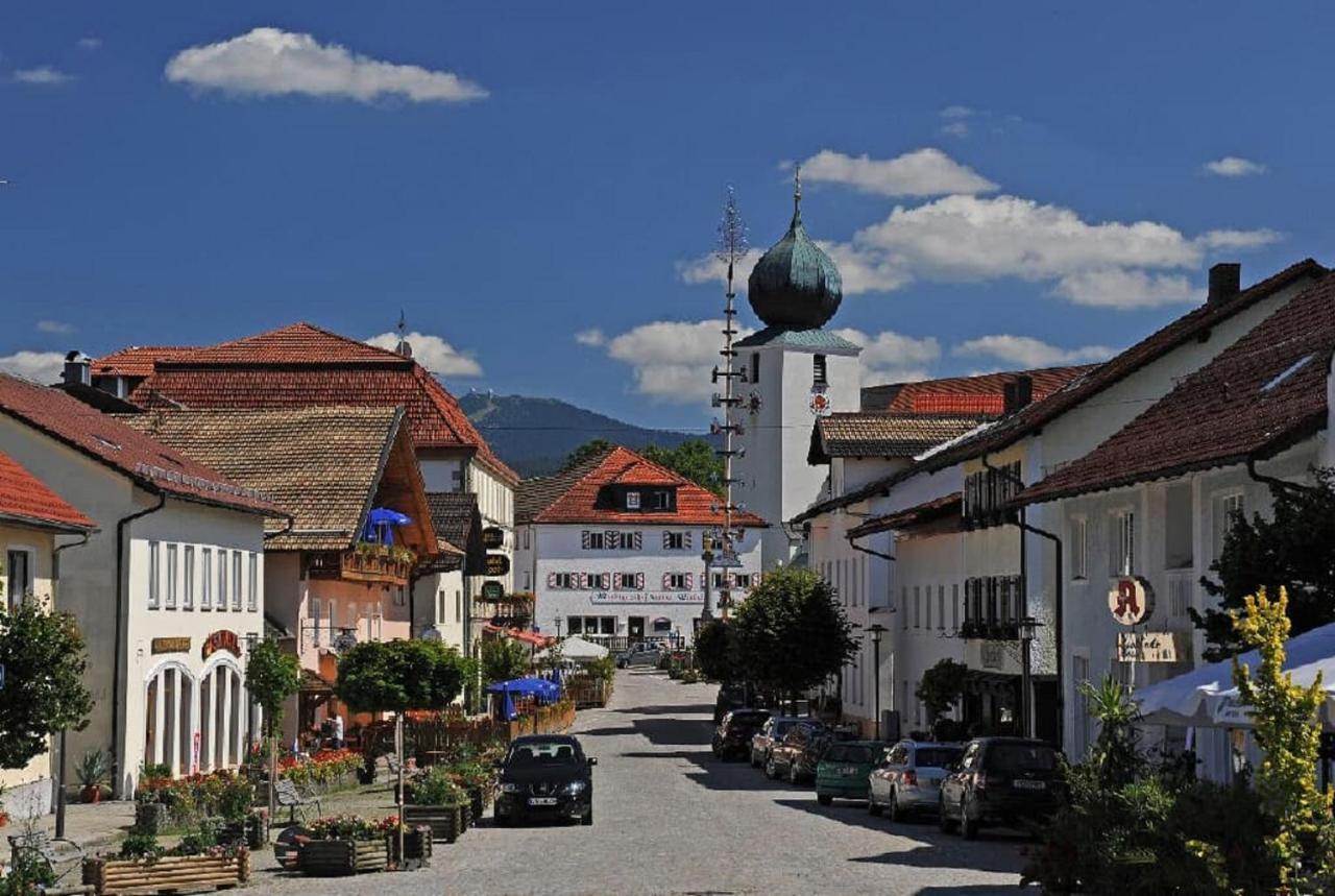 Gasthof Metzgerei Stoeberl Lam Bagian luar foto