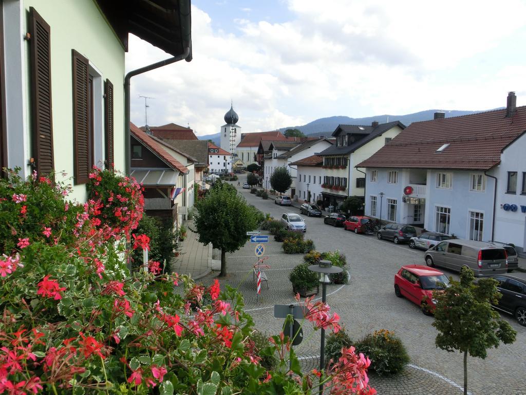 Gasthof Metzgerei Stoeberl Lam Bagian luar foto